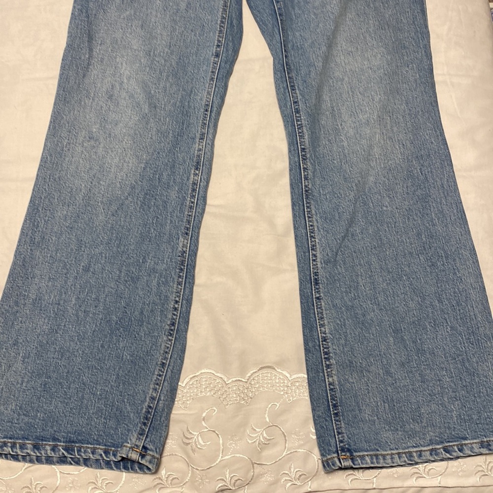 Jeans - Picture 2 of 3